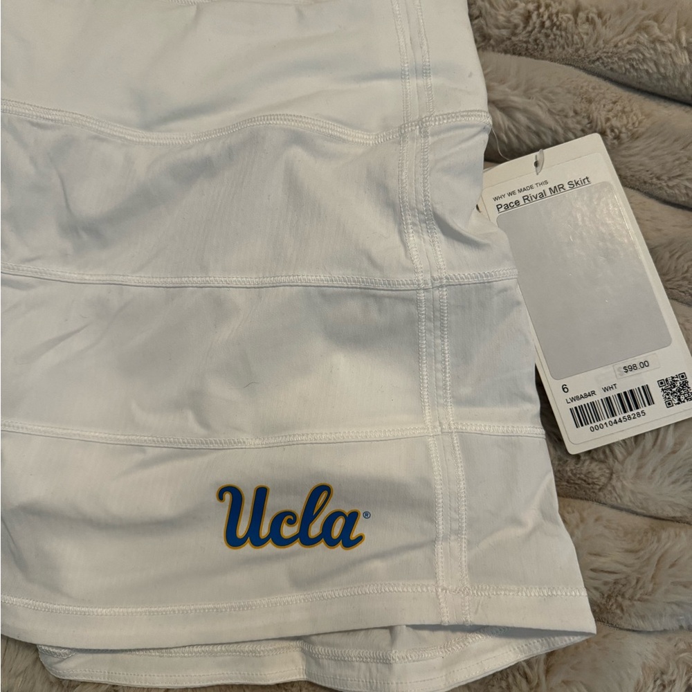 🙌🏼 Lululemon x UCLA skirt with shorts